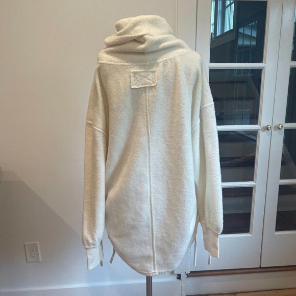 Free People Fireside Funnel Tunic in Ivory Sizes Med & Large Orig.$148 - Picture 4 of 6